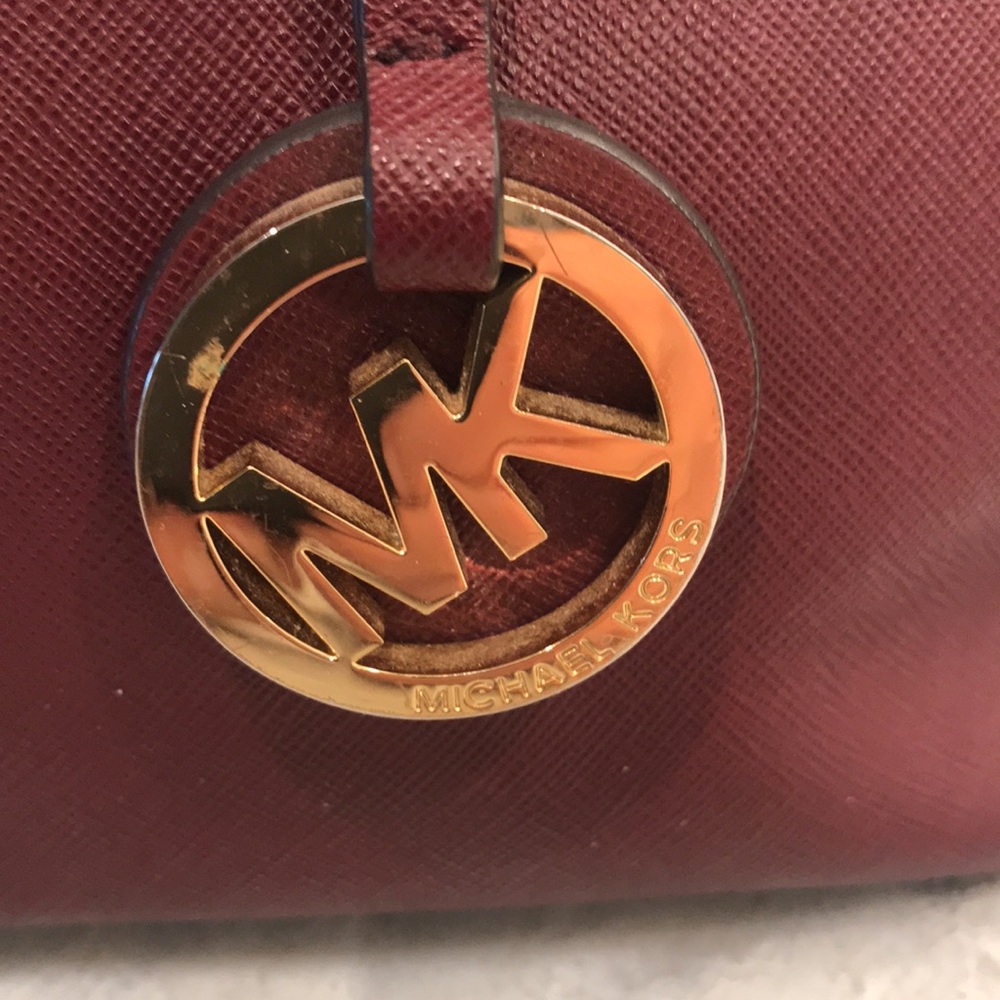 Michael Kors burgundy tote. - Picture 2 of 16
